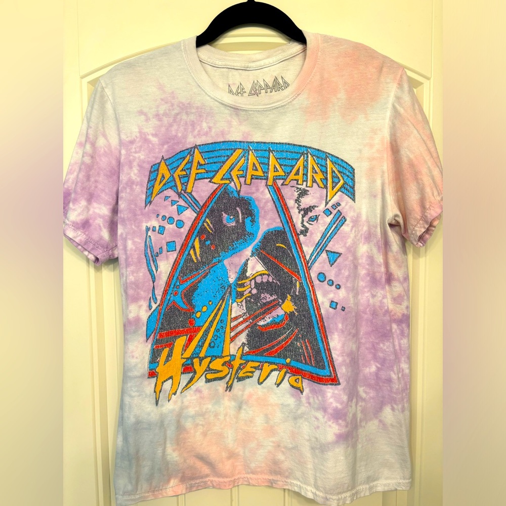 Tie-dye Def Leppard Graphjc Tee